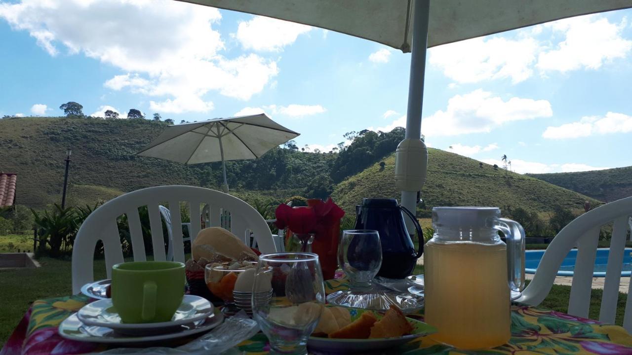 Pousada Chales Dos Montes Santana dos Montes Eksteriør bilde