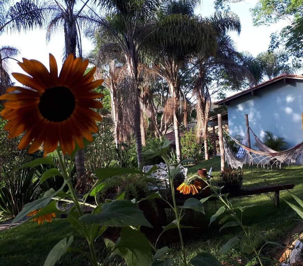 Pousada Chales Dos Montes Santana dos Montes Eksteriør bilde