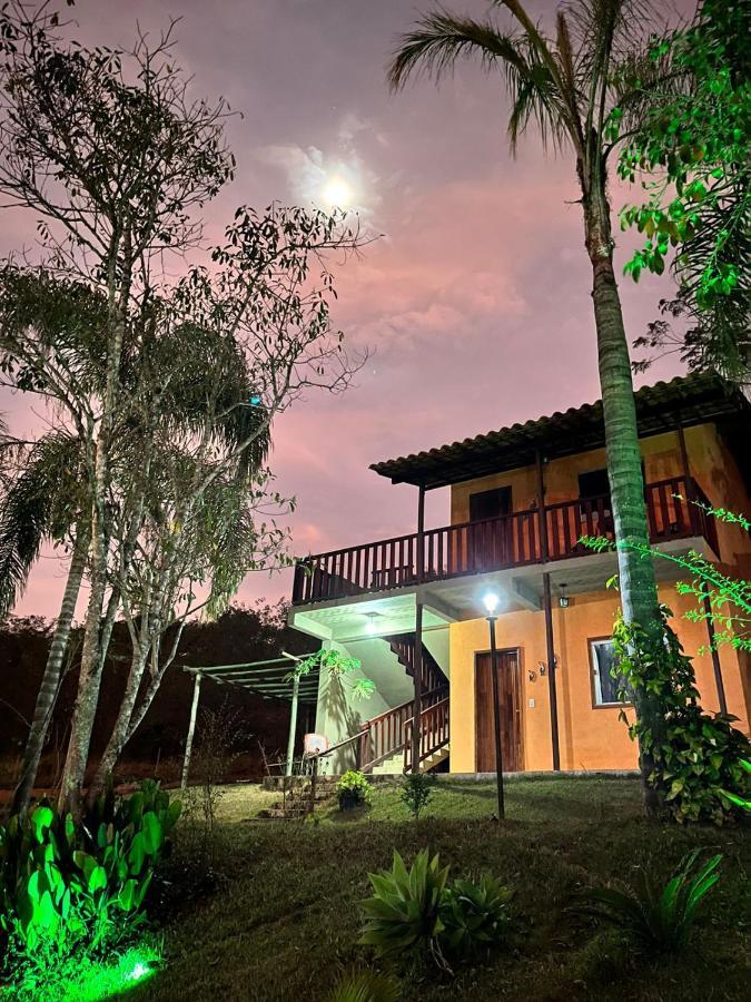 Pousada Chales Dos Montes Santana dos Montes Eksteriør bilde