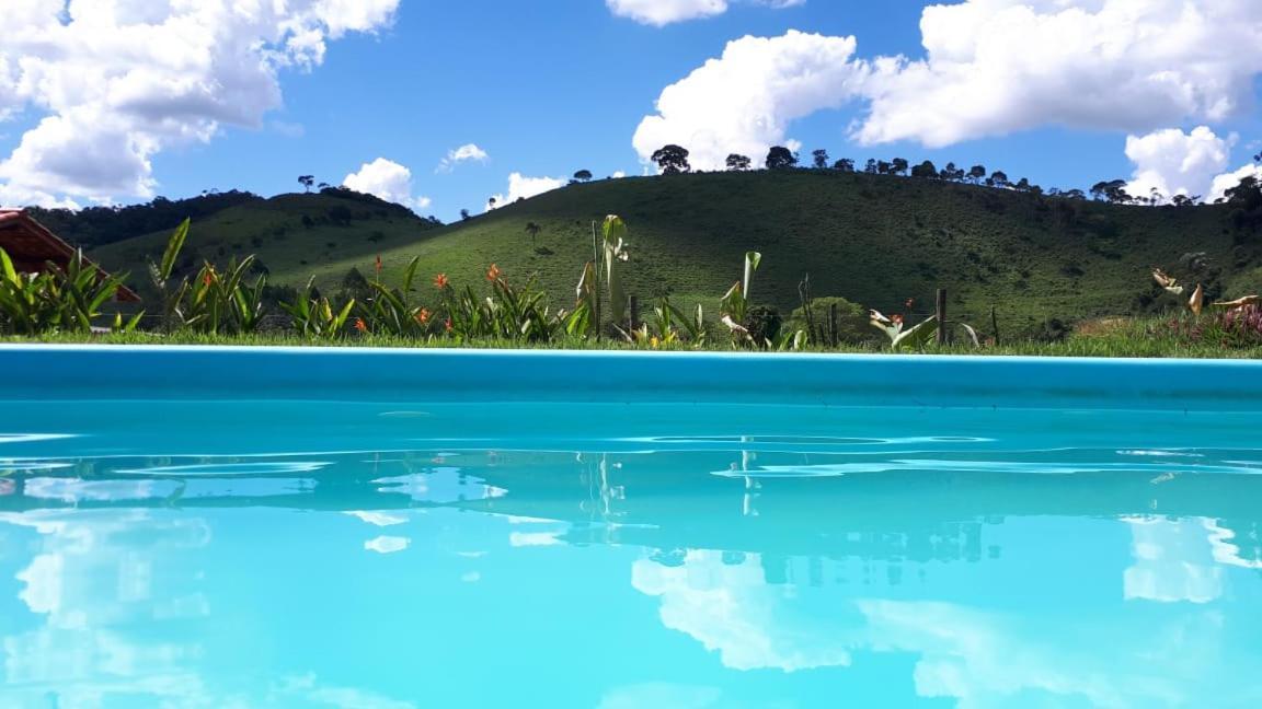 Pousada Chales Dos Montes Santana dos Montes Eksteriør bilde