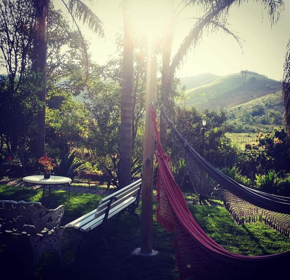Pousada Chales Dos Montes Santana dos Montes Eksteriør bilde